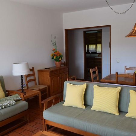 Apartamento T2 Com Piscina E Wifi A 350 Metros Da Praia Olhos de Agua  Exterior foto